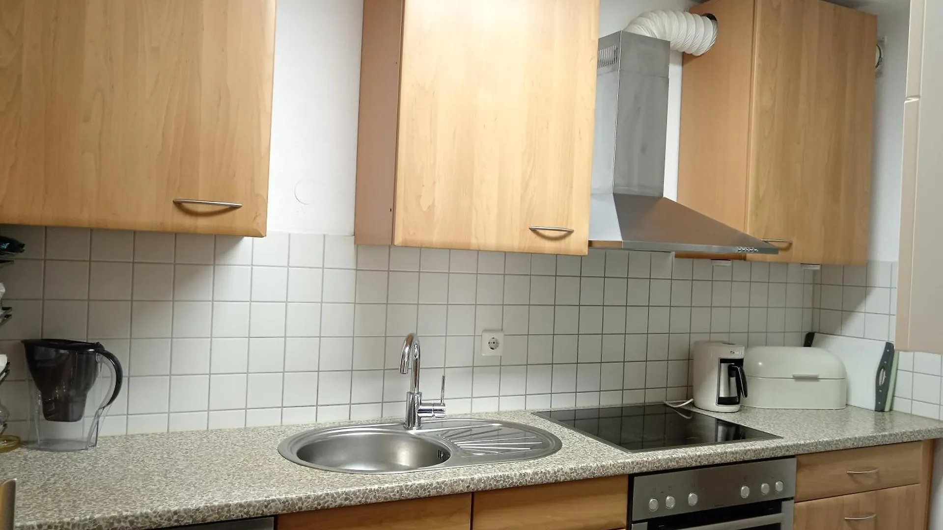 Gemuetliches Zimmer- Zu Beachten Katze Wohnt In Der Wohnung !! Nur Fuer Frauen ! Ostfildern Germany